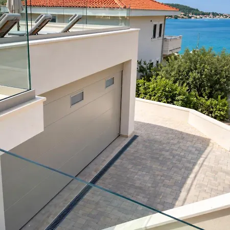 Luise Rogoznica (Sibenik-Knin)